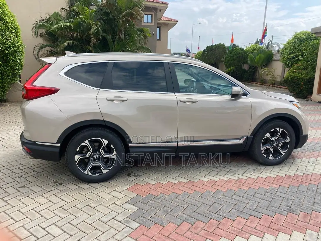Honda CR-V Touring AWD 2019 Pearl
