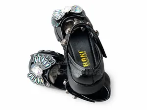 Quality Girls Bow / Butterfly Shoes