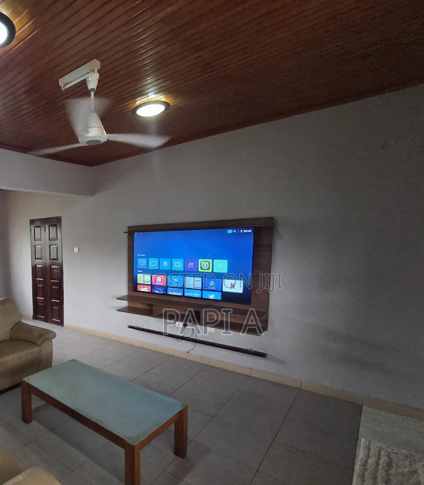65 Inch Amcon Smart Tv