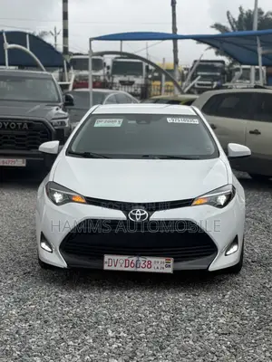 Toyota Corolla LE Eco (1.8L 4cyl 2A) 2018 White