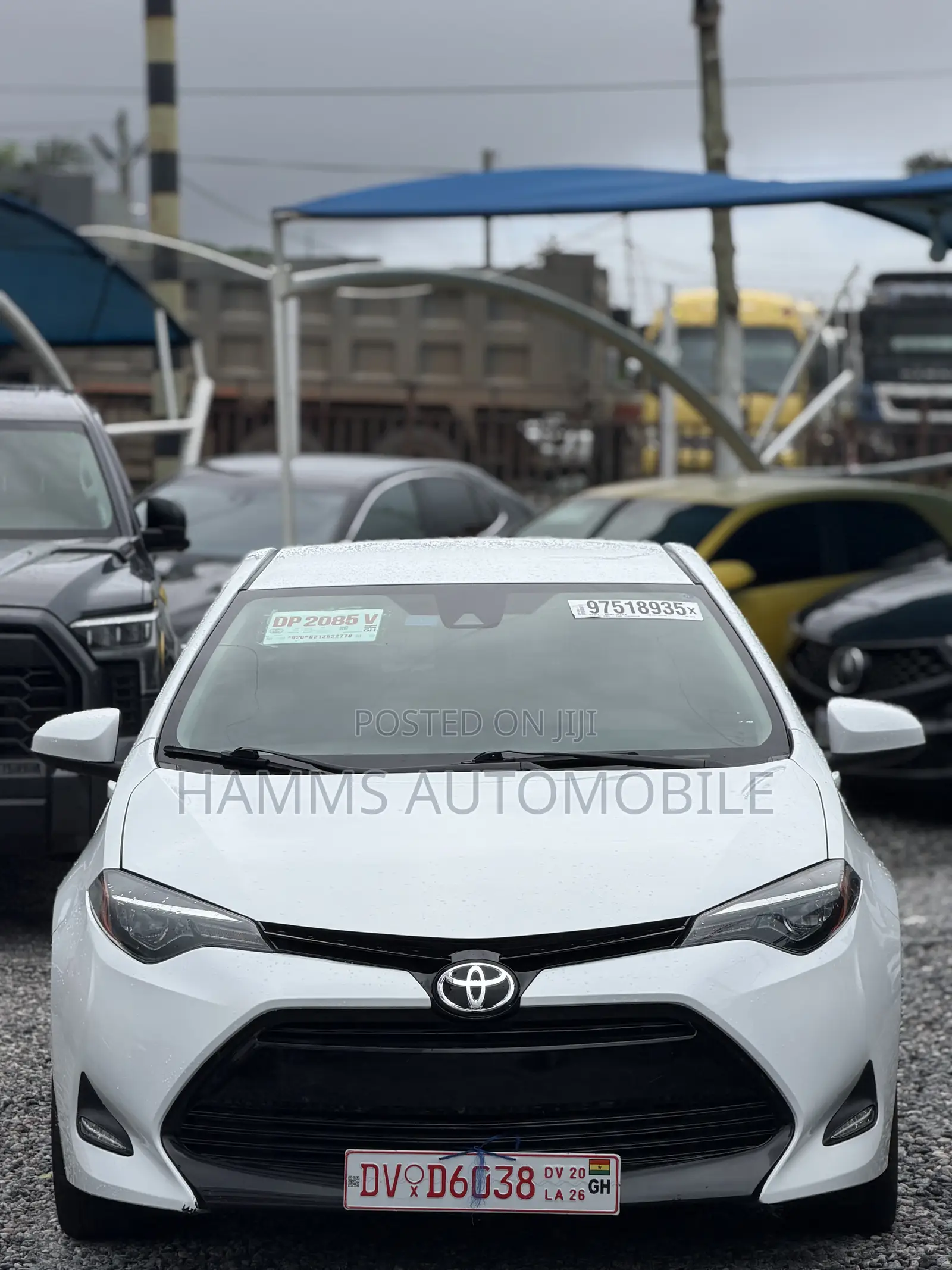 Toyota Corolla LE Eco (1.8L 4cyl 2A) 2018 White