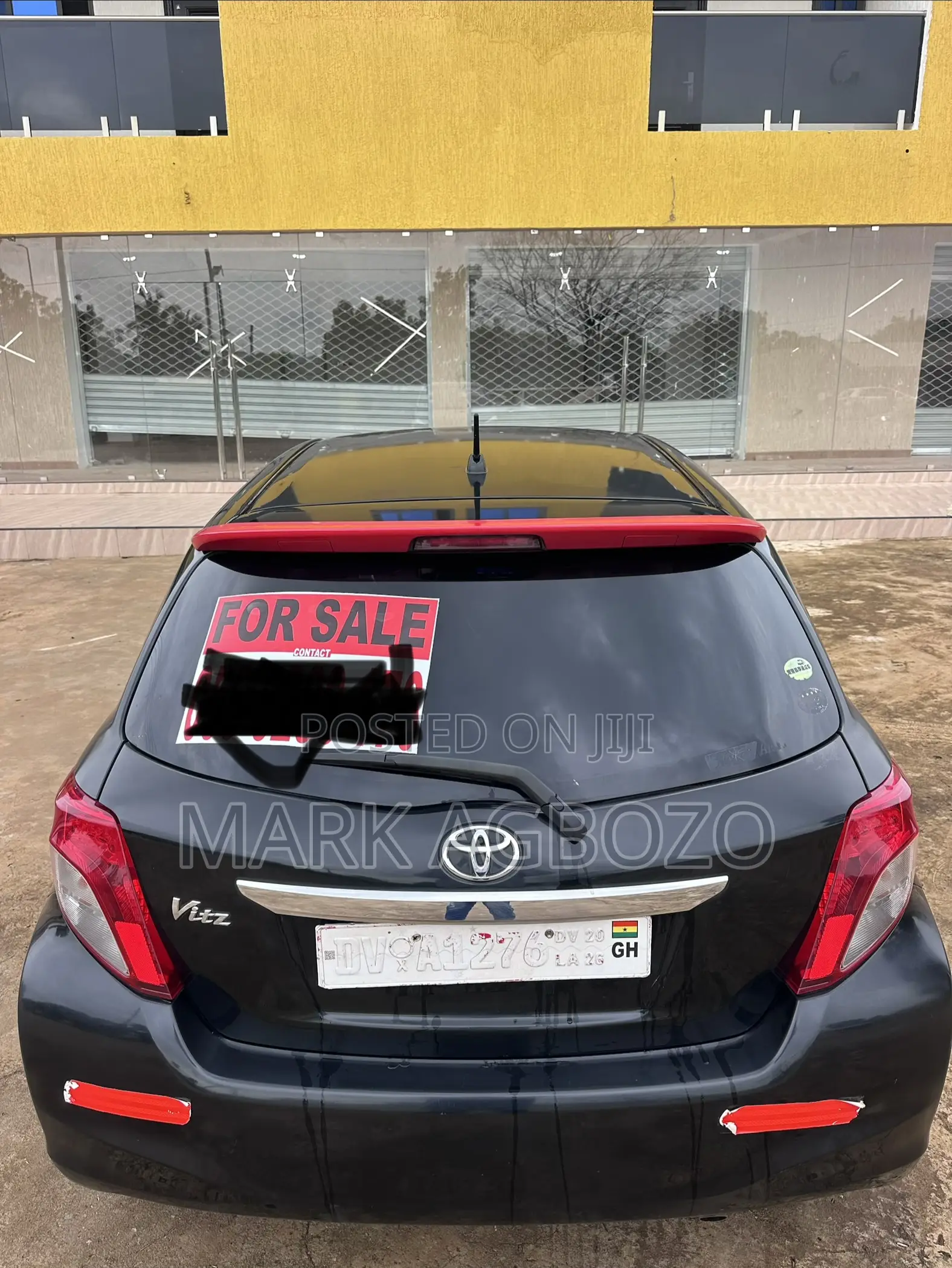 Toyota Vitz 2013 Black