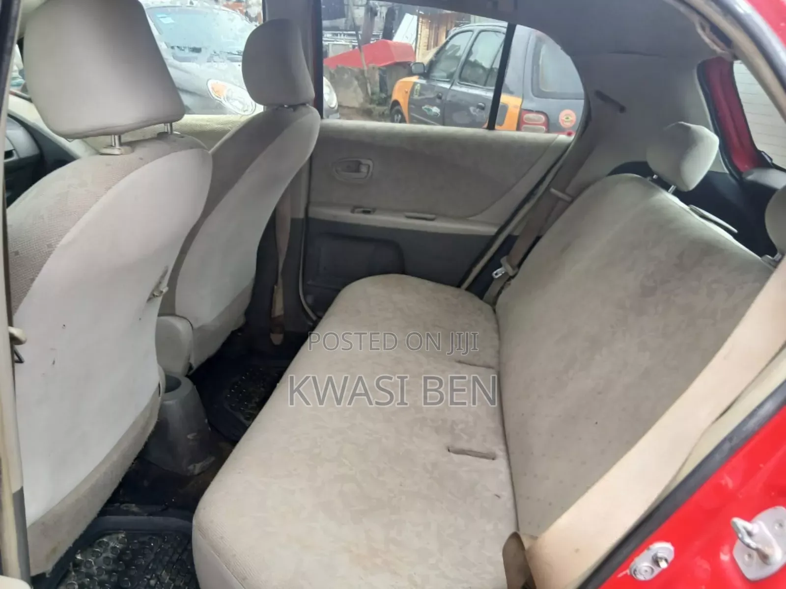 Toyota Vitz 2010 Red