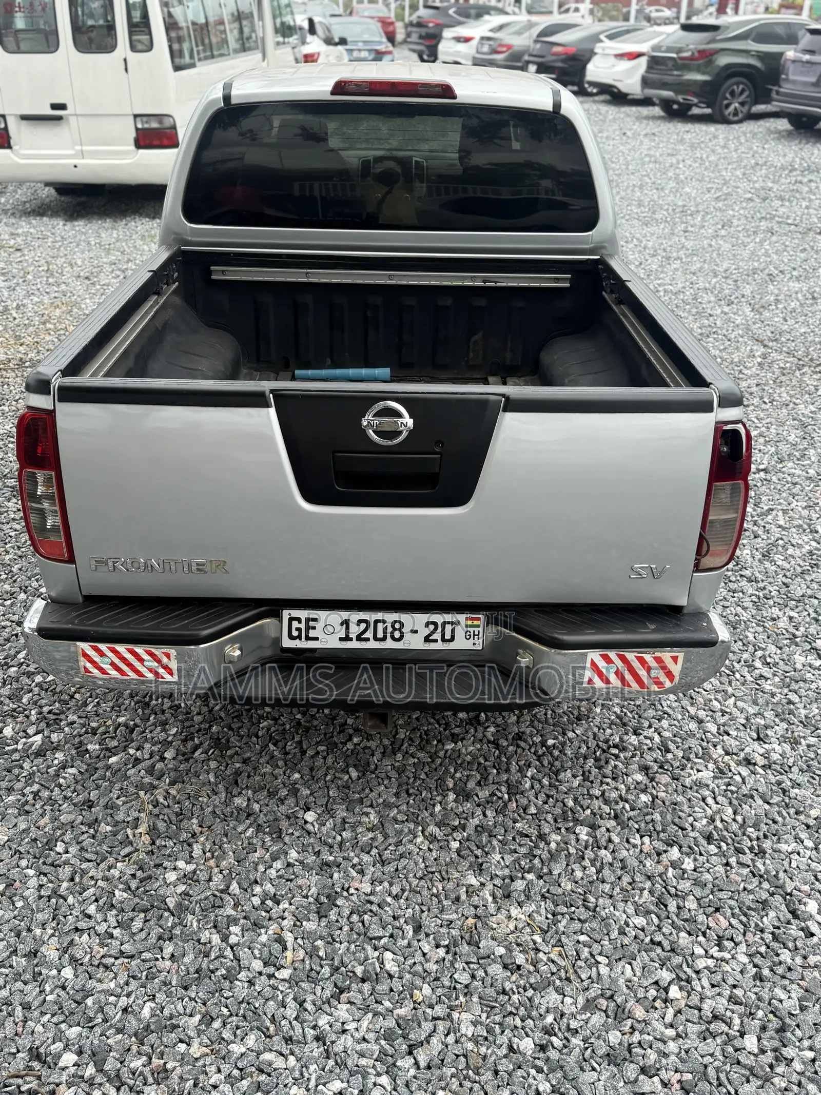 Nissan Frontier SV 4dr King Cab 6.1 ft. SB (2.5L 4cyl 5A) 2014 Silver