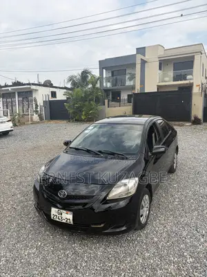 Toyota Belta 2010 Black