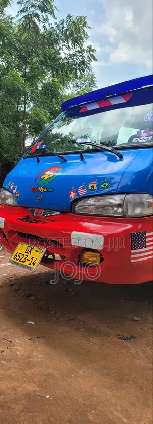 Hyundai H-100 2003 Blue