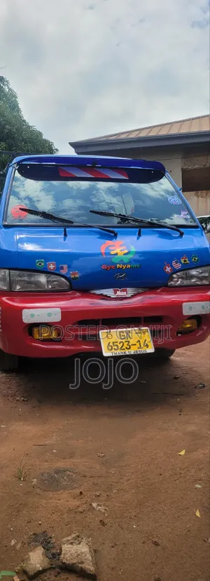 Hyundai H-100 2003 Blue