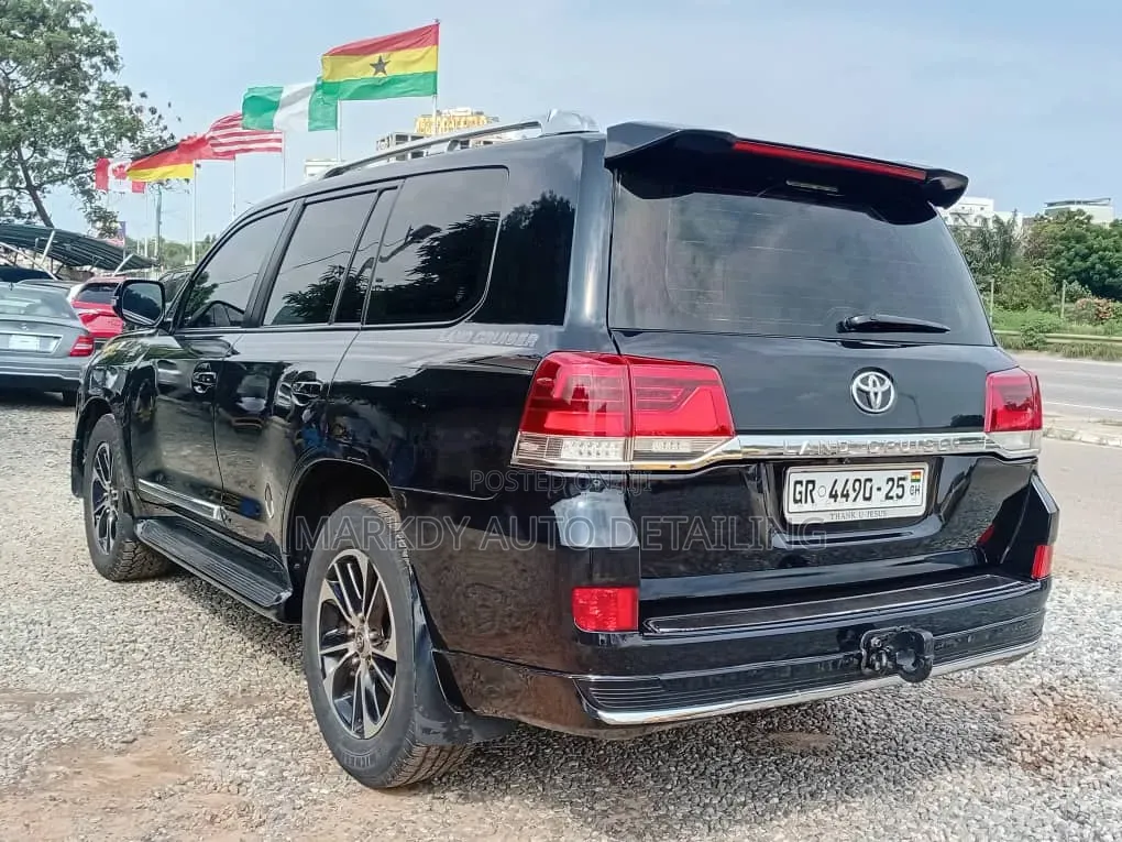Toyota Land Cruiser 2013 Black