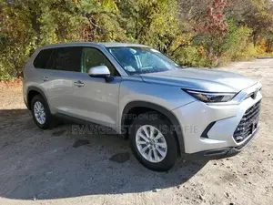 Toyota Grand Highlander XLE 2025 Silver