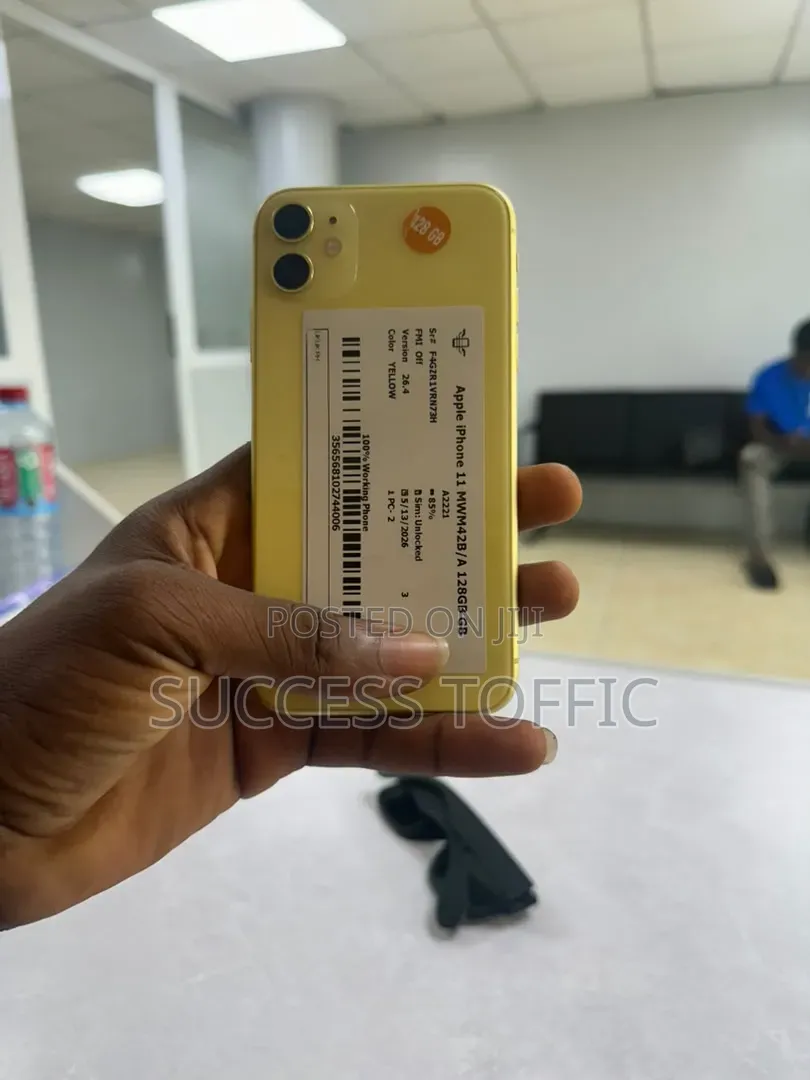 Apple iPhone 11 64 GB Yellow