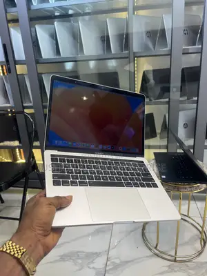 Laptop Apple MacBook Pro 2019 8GB Intel Core i5 SSD 256GB