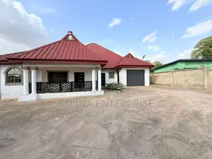 4bdrm Condo in Yabi, Kumasi Metropolitan for sale