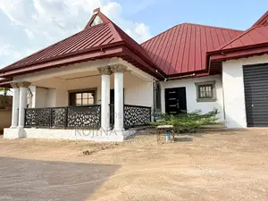 4bdrm Condo in Yabi, Kumasi Metropolitan for sale