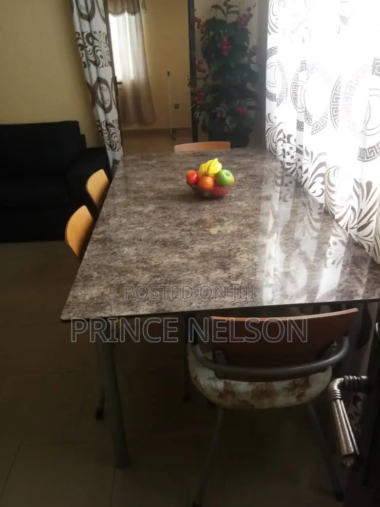 4 Seater Dinning Table Set