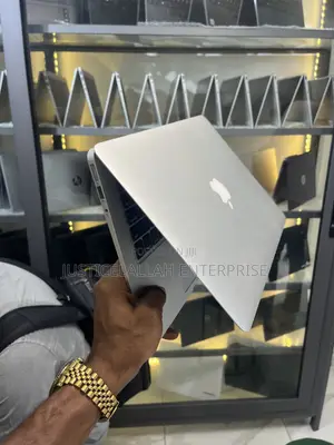 Laptop Apple MacBook Air 2017 8GB Intel Core i5 SSD 256GB