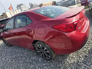 Toyota Corolla XSE 4dr Sedan (1.8L 4cyl CVT) 2017 Red