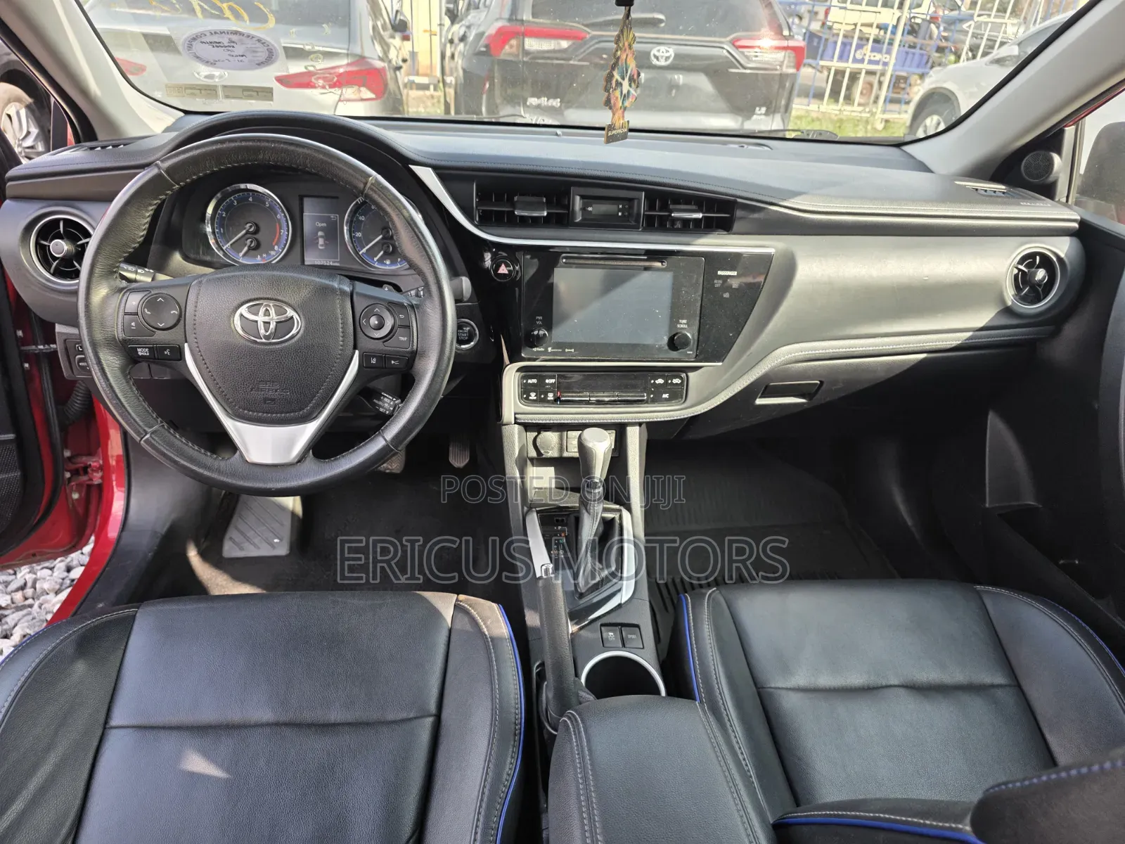 Toyota Corolla XSE 4dr Sedan (1.8L 4cyl CVT) 2017 Red