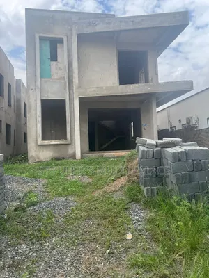 4bdrm House in Lakeside for sale