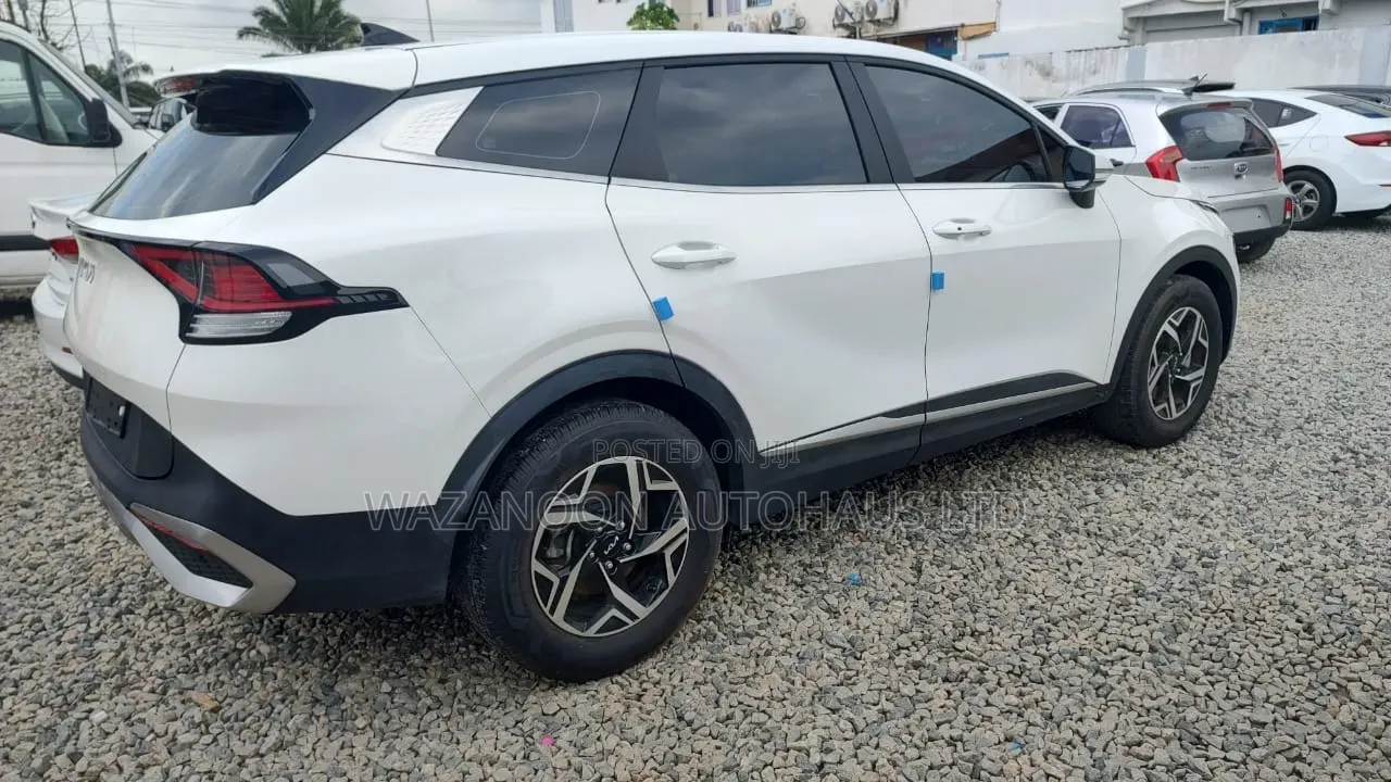 Kia Sportage EX 2022 White