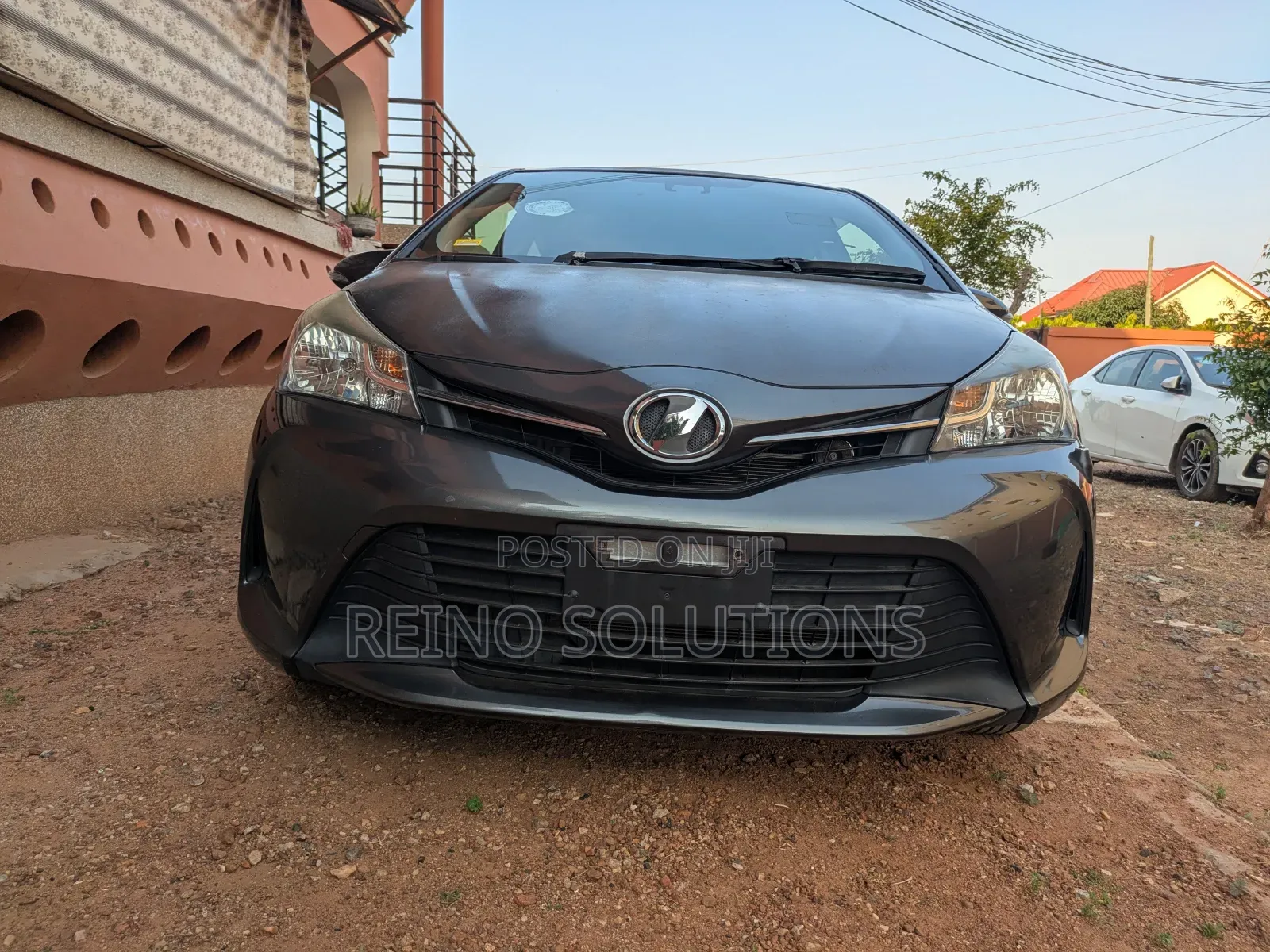 Toyota Vitz 2015 Gray