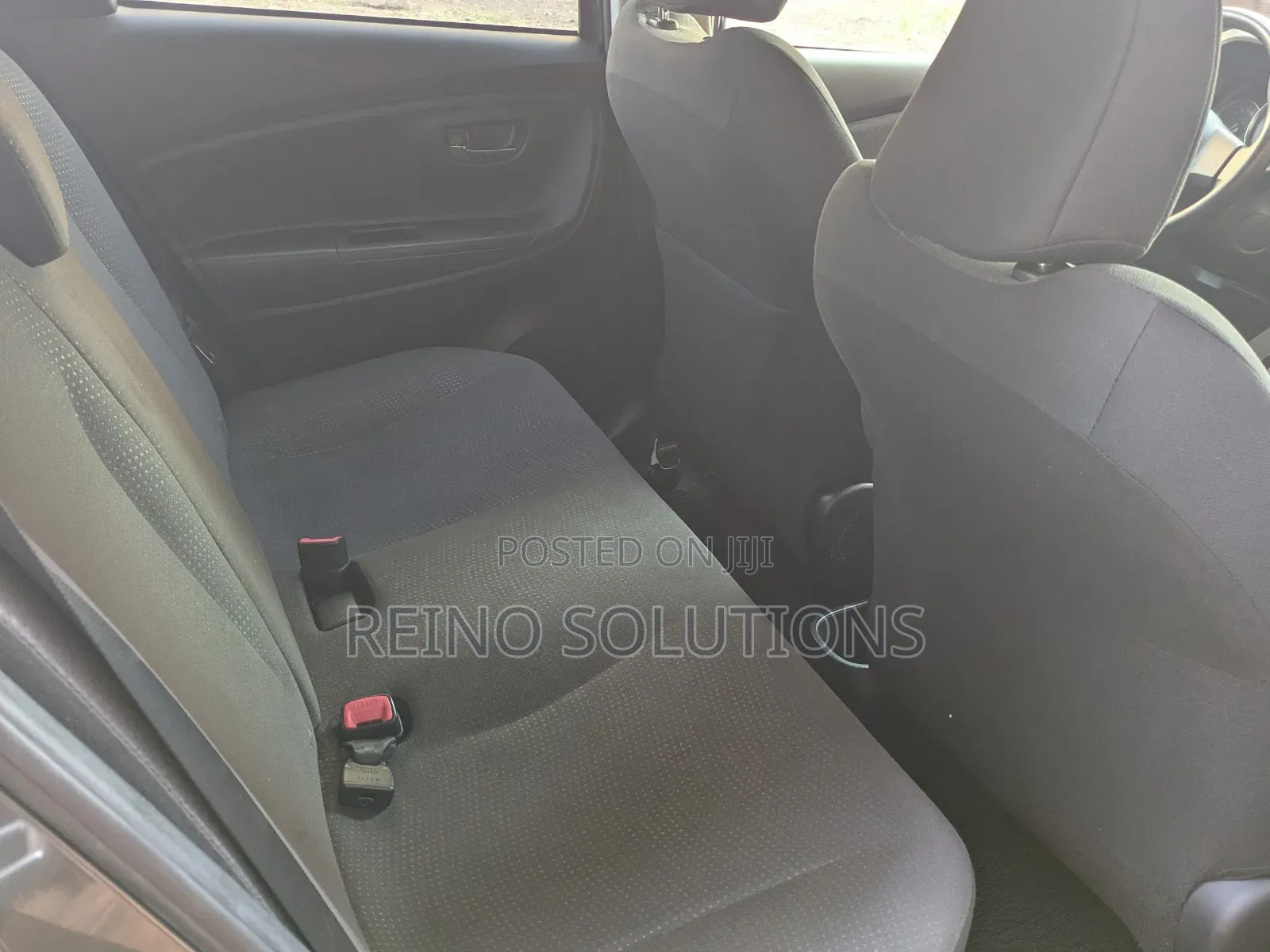 Toyota Vitz 2015 Gray