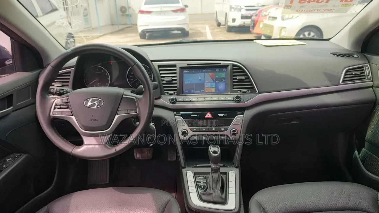 Hyundai Avante 2016 Blue