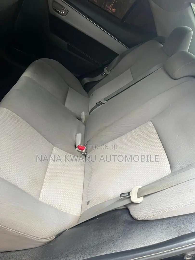 Toyota Corolla 2015 Black