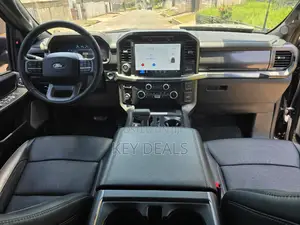 Ford F-150 LARIAT 2024 Black