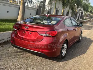 Hyundai Elantra SE Sedan FWD (1.8L 4cyl 6M) 2016 Green
