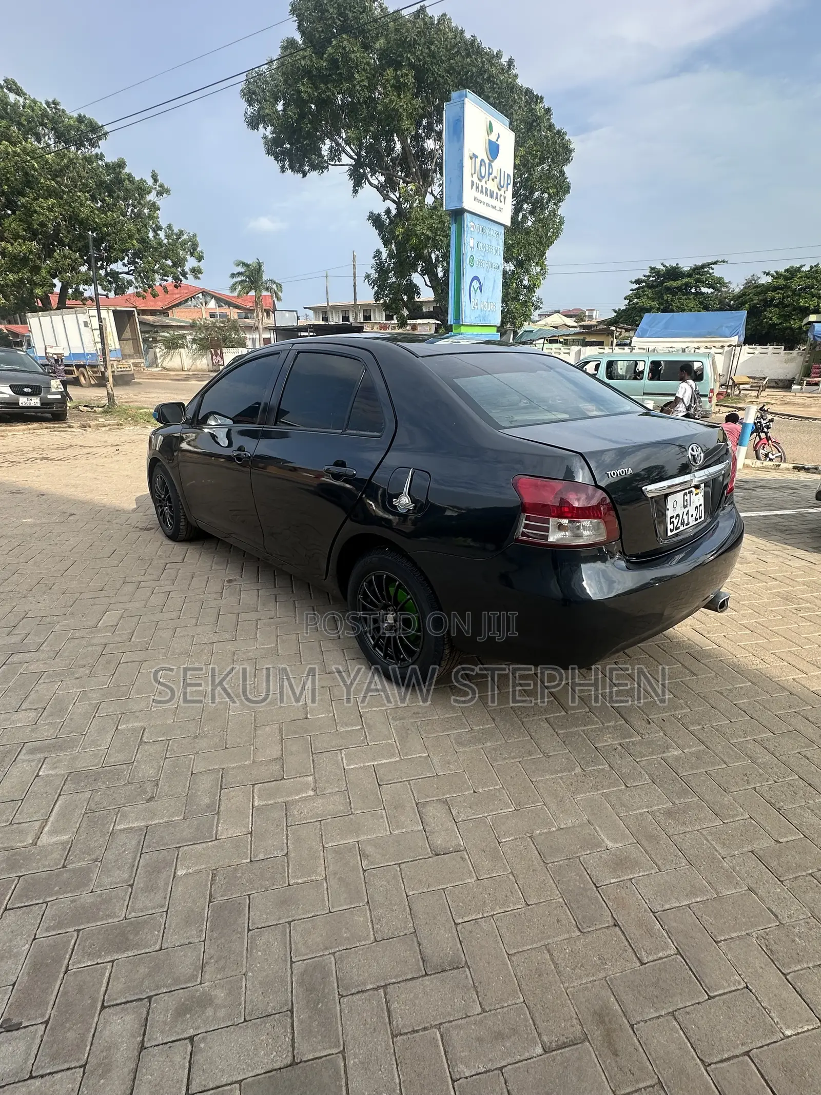 Toyota Yaris 2012 Black