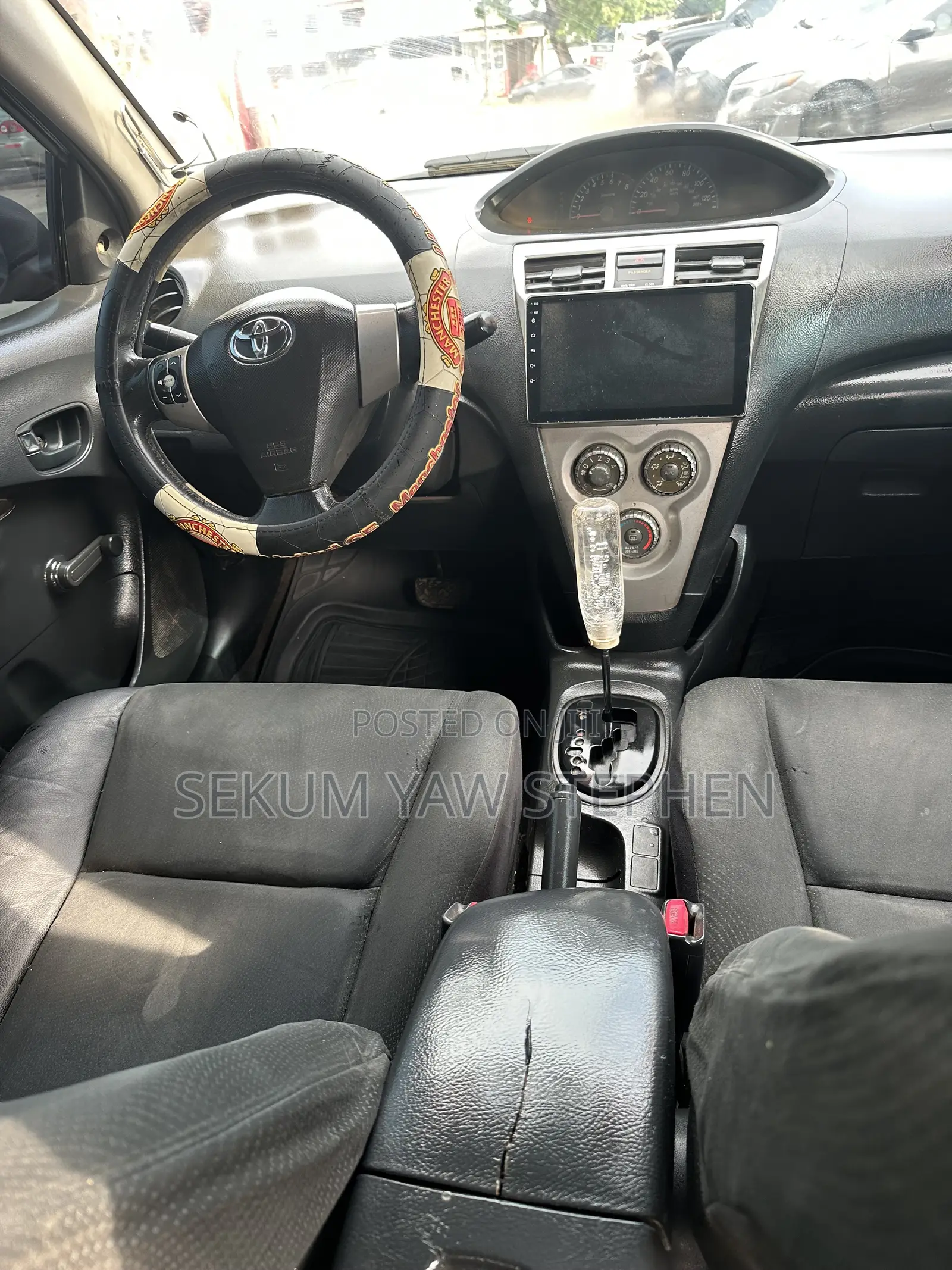 Toyota Yaris 2012 Black