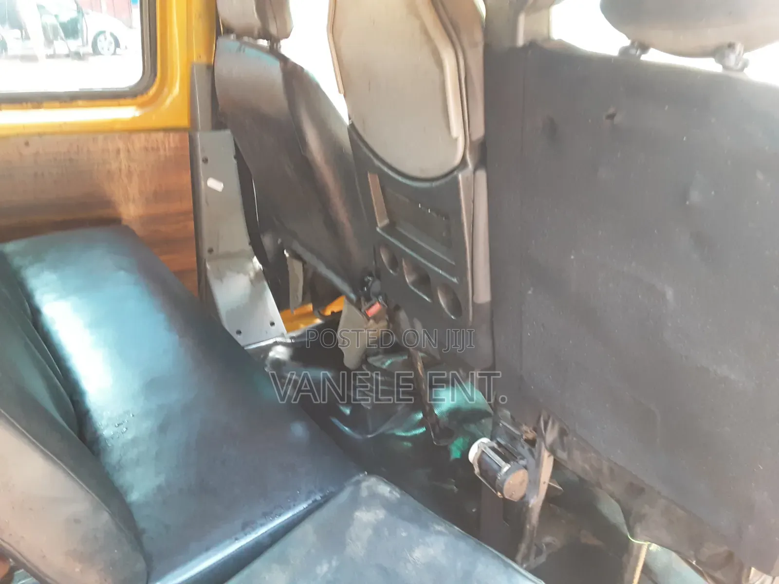 Ford Transit 1995 Yellow