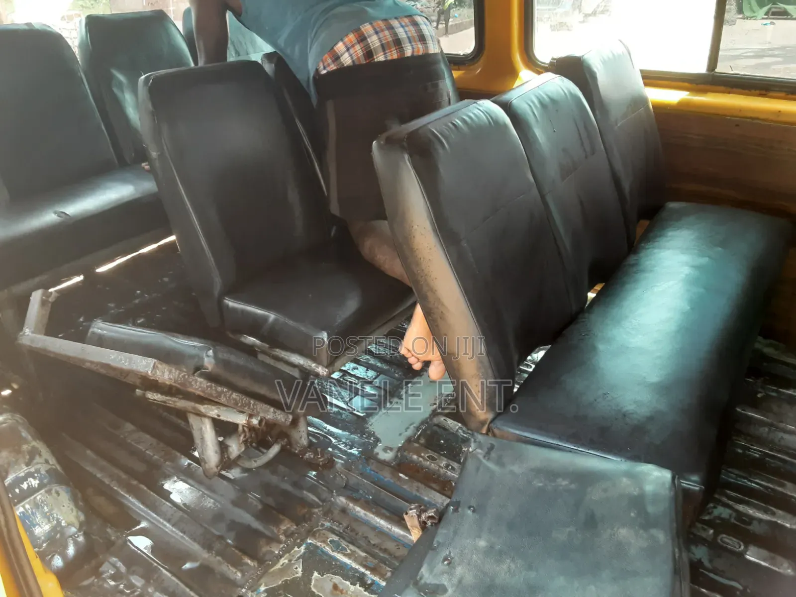 Ford Transit 1995 Yellow