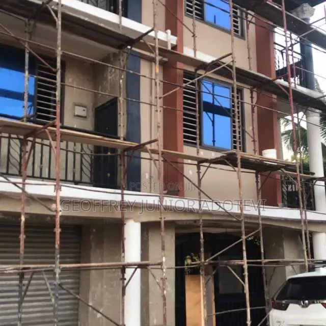 Scaffolds For Rentals And Fixing/Installation. Commercial/Residential