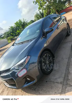 Toyota Corolla 2015 Gray