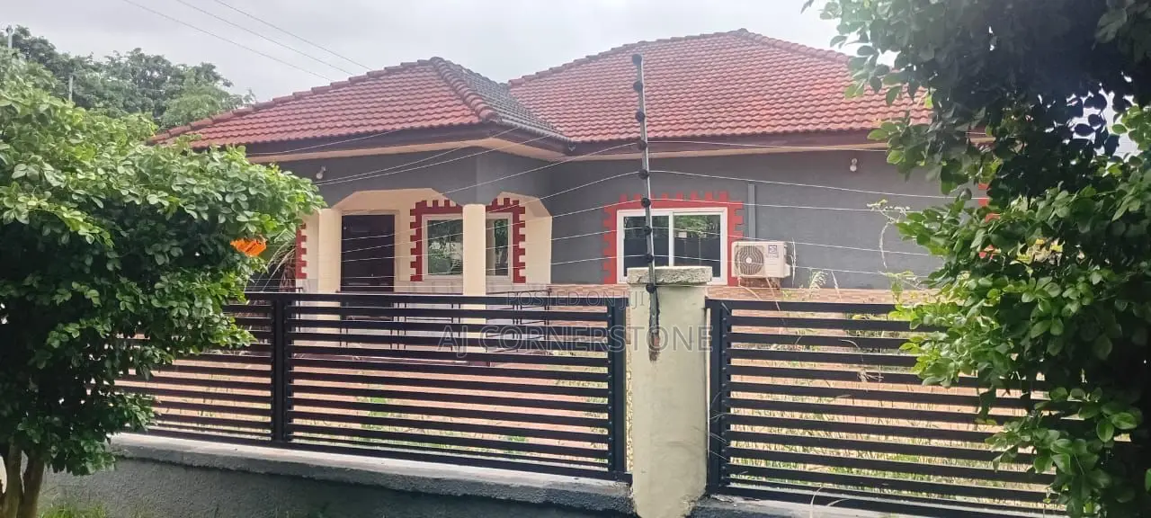 3bdrm House in Amasaman for rent