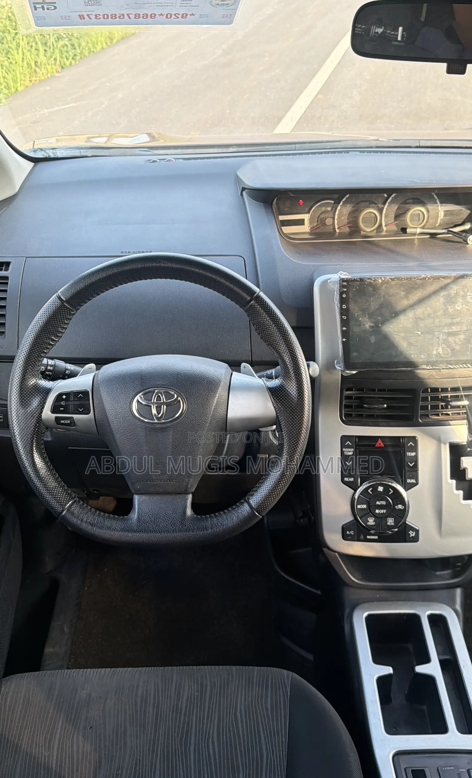 Toyota Voxy 2012 Purple