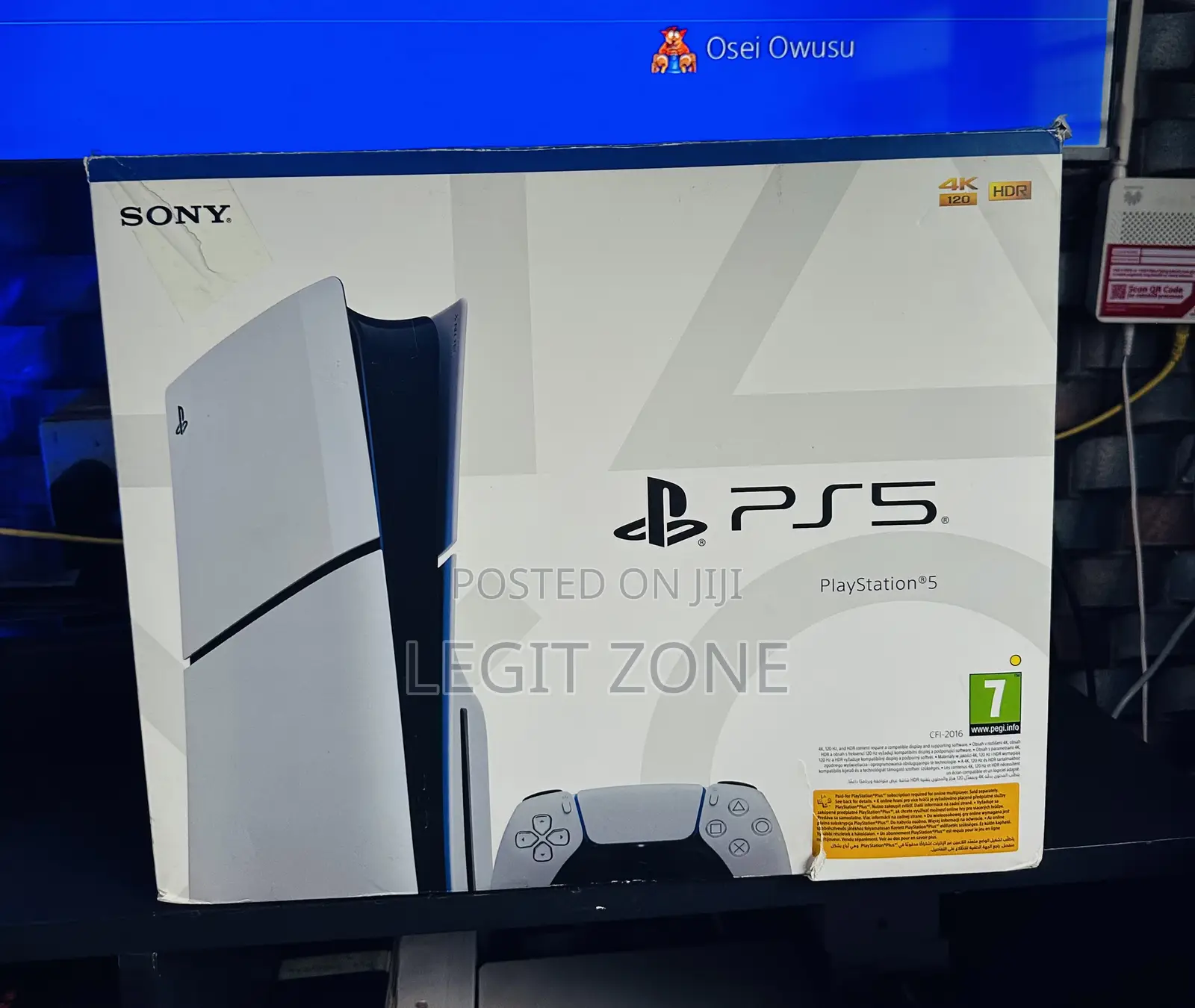 Ps5 Slim Disc Compatible Almost New With Fc26 and 3 Games