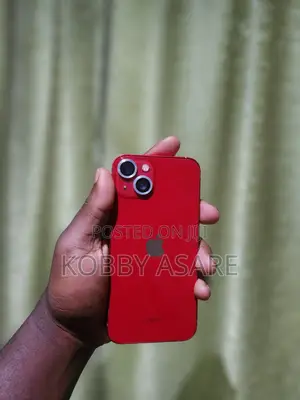 Apple iPhone 13 128 GB Red