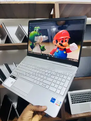 Laptop HP 15-dw3031 8GB Intel Core i5 SSD 256GB