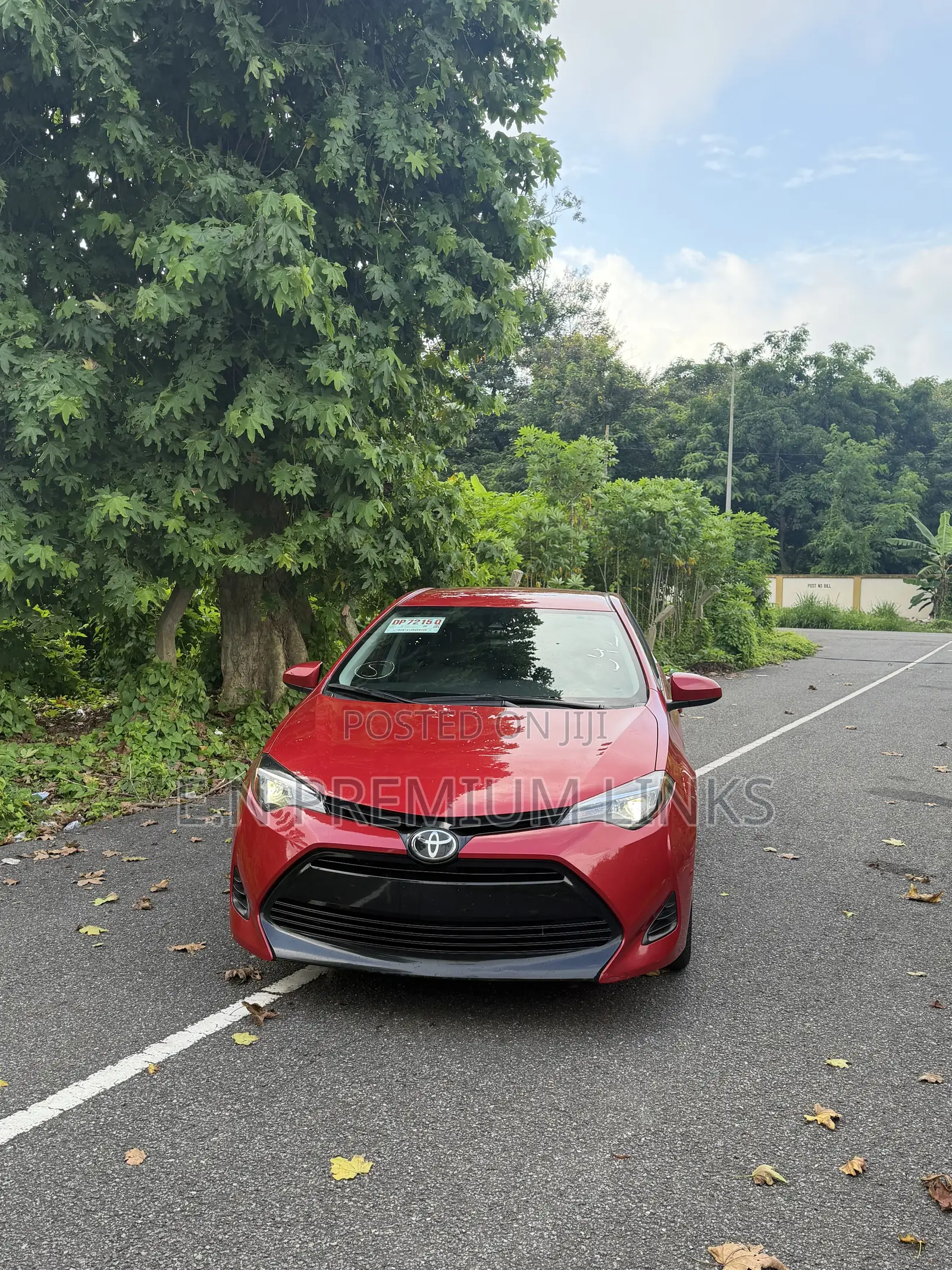Toyota Corolla LE (1.8L 4cyl 2A) 2019 Red