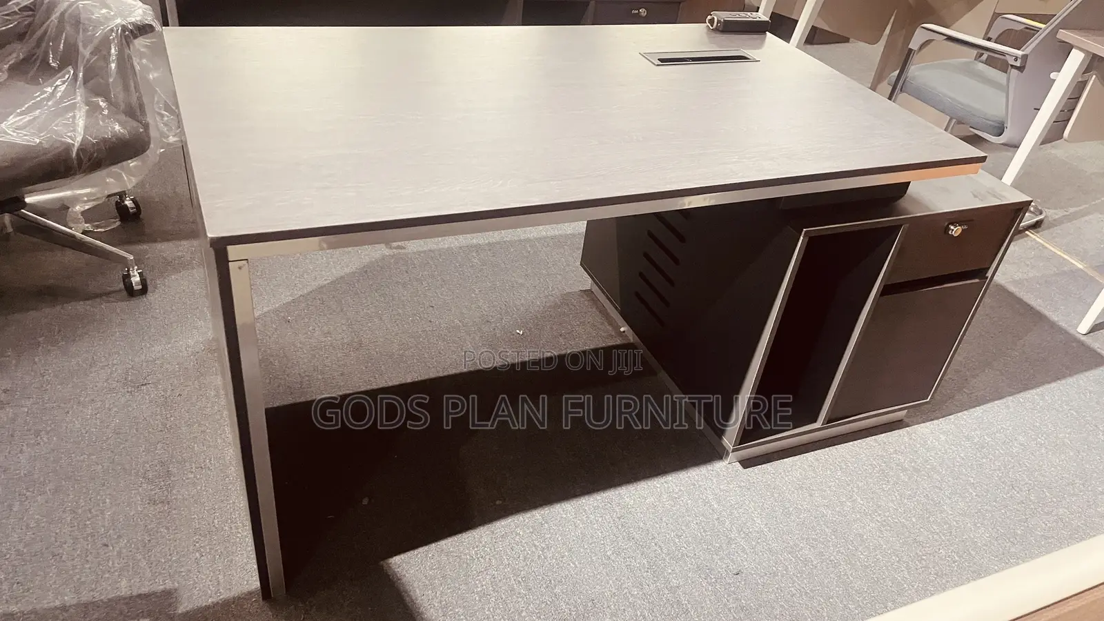 Advance Office Desk