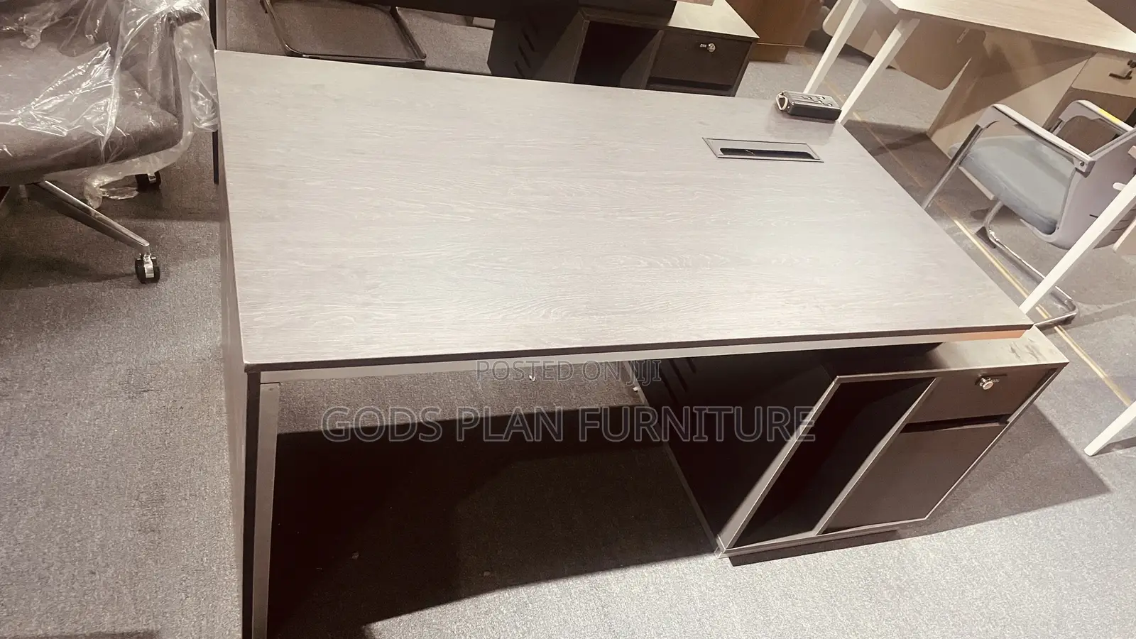 Advance Office Desk