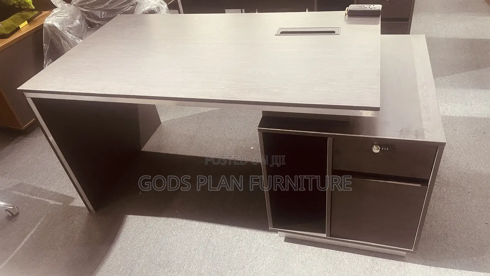 Advance Office Desk