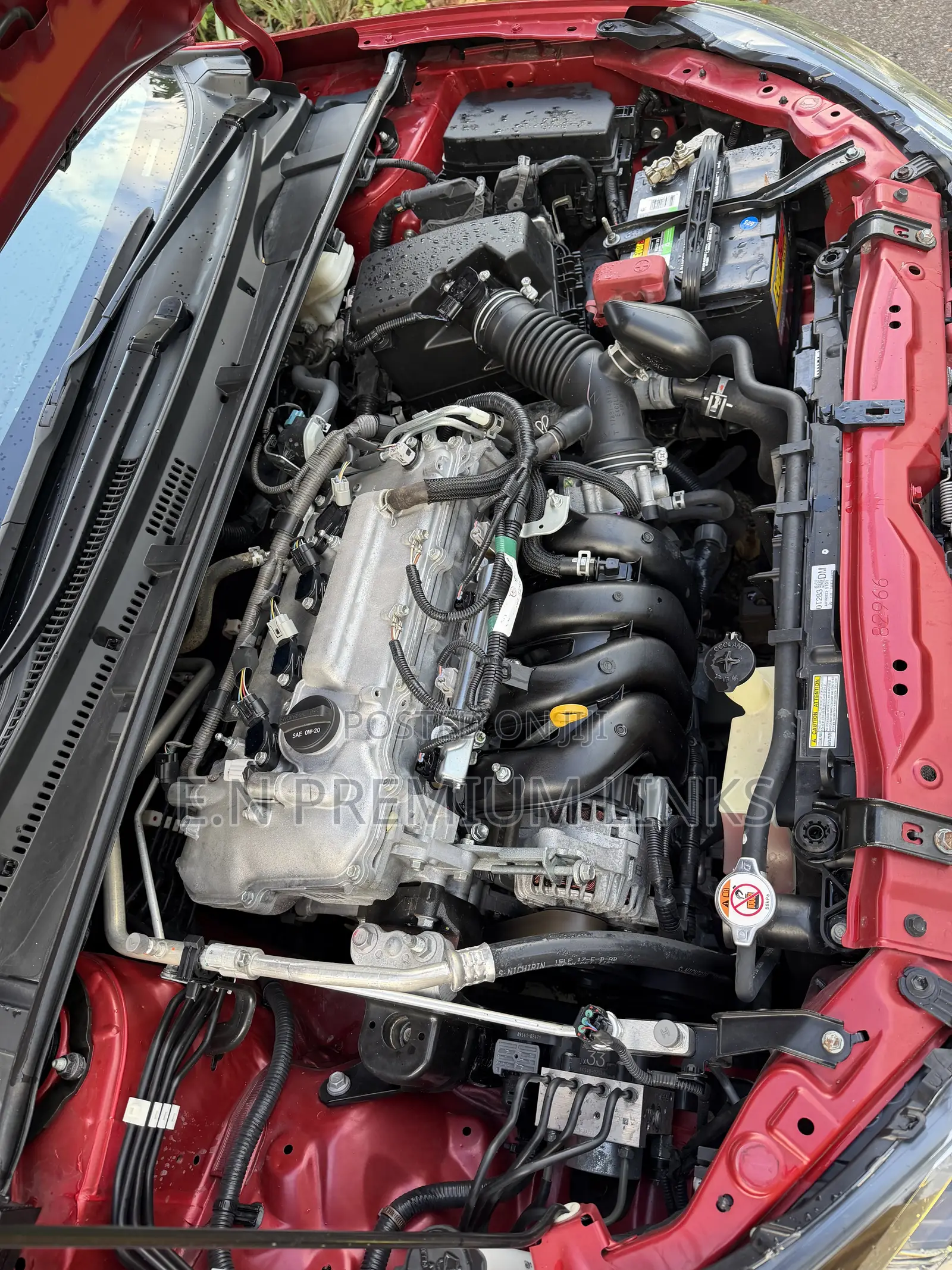 Toyota Corolla LE (1.8L 4cyl 2A) 2019 Red