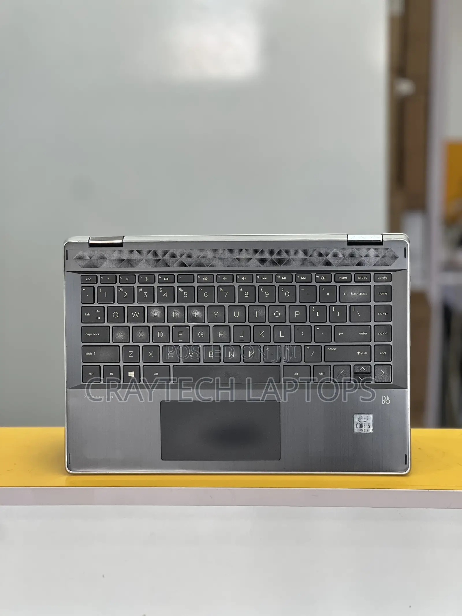 New Laptop HP Pavilion 14 8GB Intel Core i5 SSD 256GB