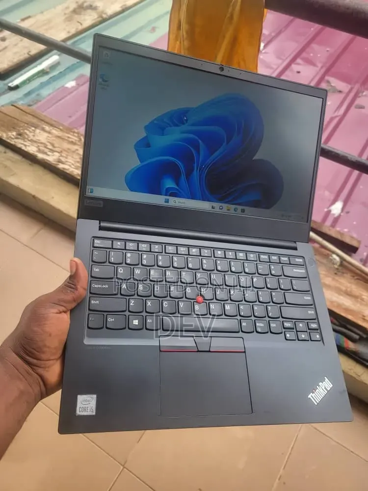 Laptop Lenovo ThinkPad E14 Gen 6 8GB Intel Core i5 SSD 512GB
