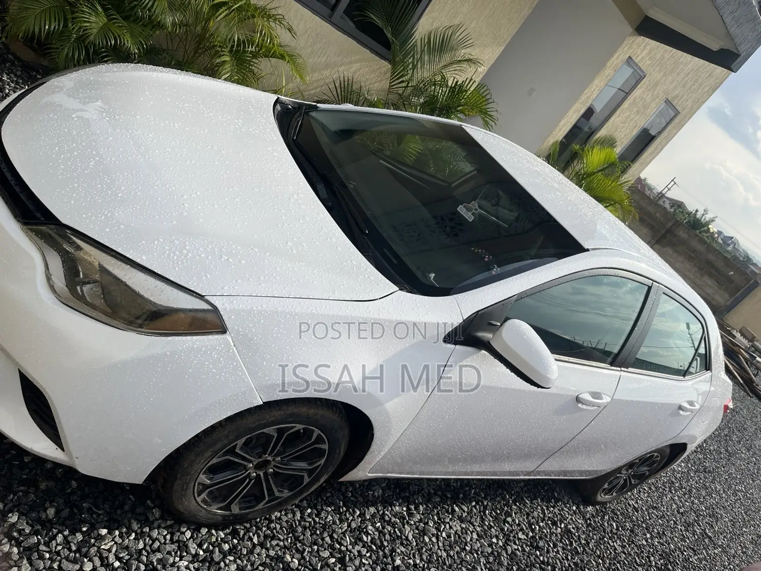 Toyota Corolla L 4dr Sedan (1.8L 4cyl 4A) 2015 White