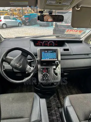Toyota Voxy 2014 Black