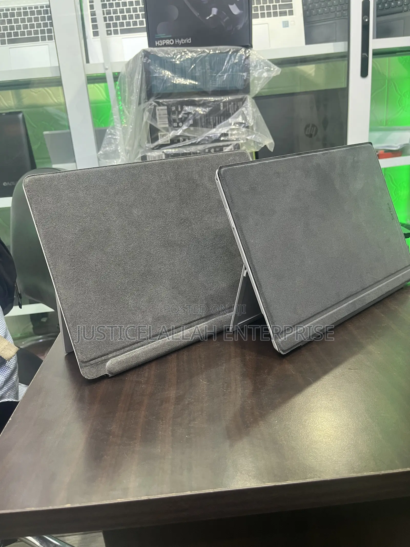 Laptop Microsoft Surface Pro 10 16GB Intel Core i7 SSD 256GB